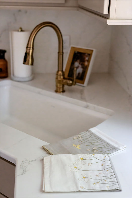 Daisy Daydream 'Embroidered' Tea Towels ( Set of 2)