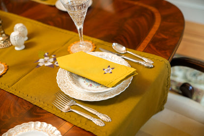 Floral Flutter 'Embroidered' Table Linen Set